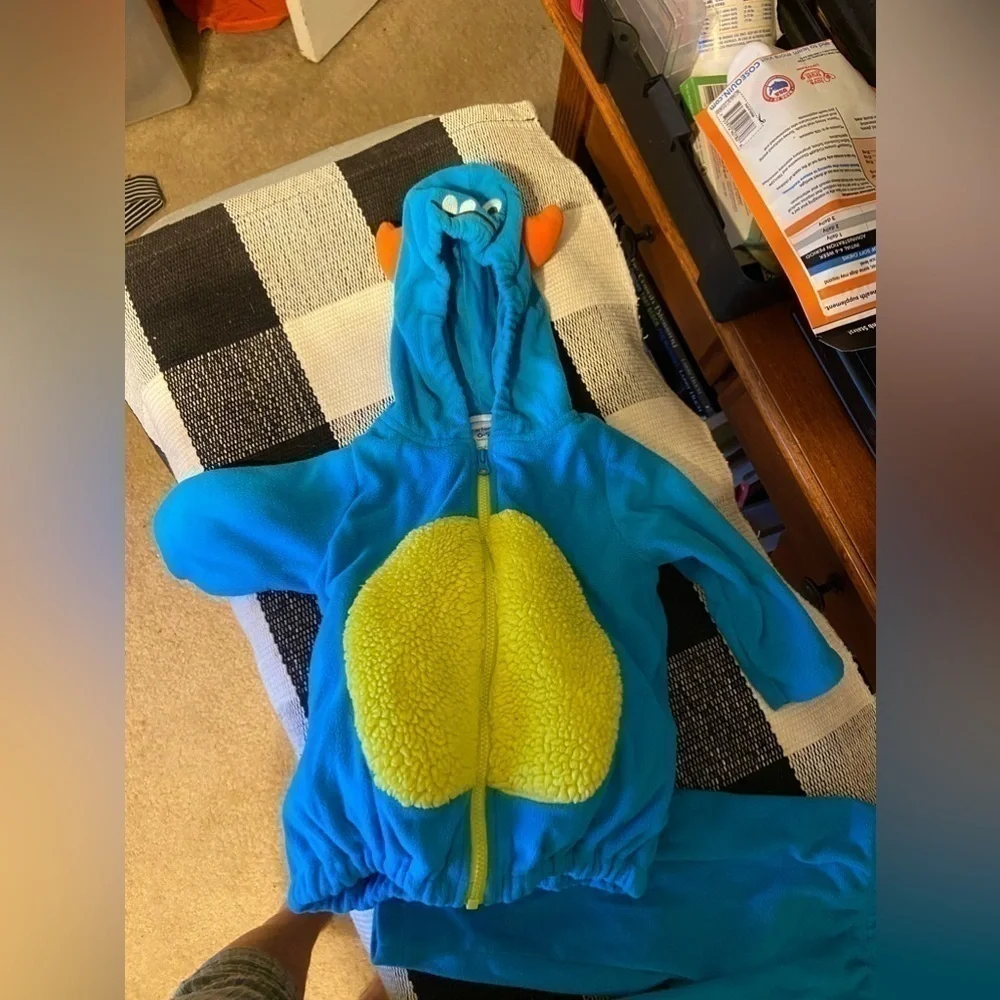 2-piece Carters baby blue monster costume boys or girls, size 6-9 months